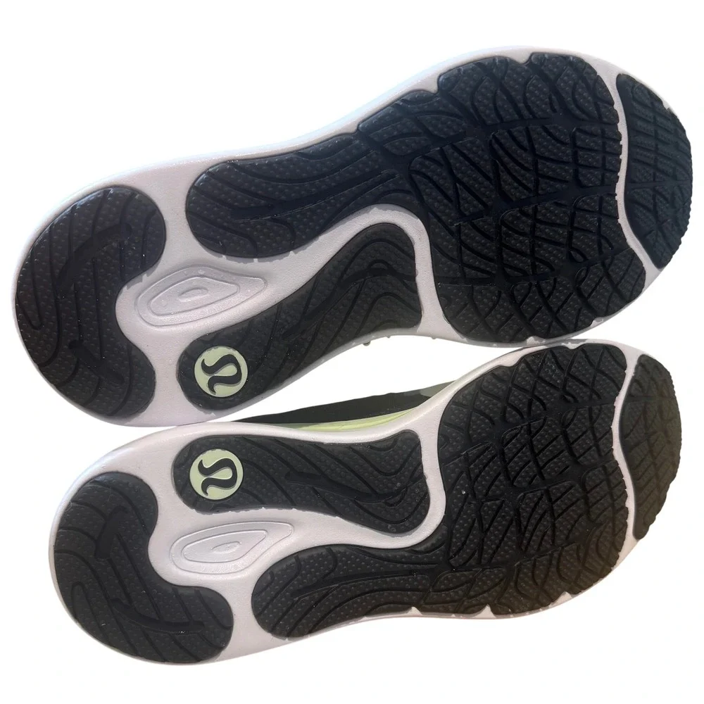 Lululemon Blissfeel 2 Running Shoes White Black Green Women Size 10 LW9EPYS